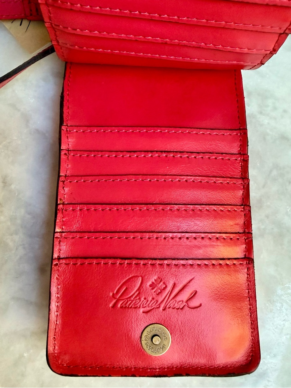 NWT Patricia Nash Farleigh Phone Crossbody Wallet  in Passion FULL grain leather - Picture 8 of 9
